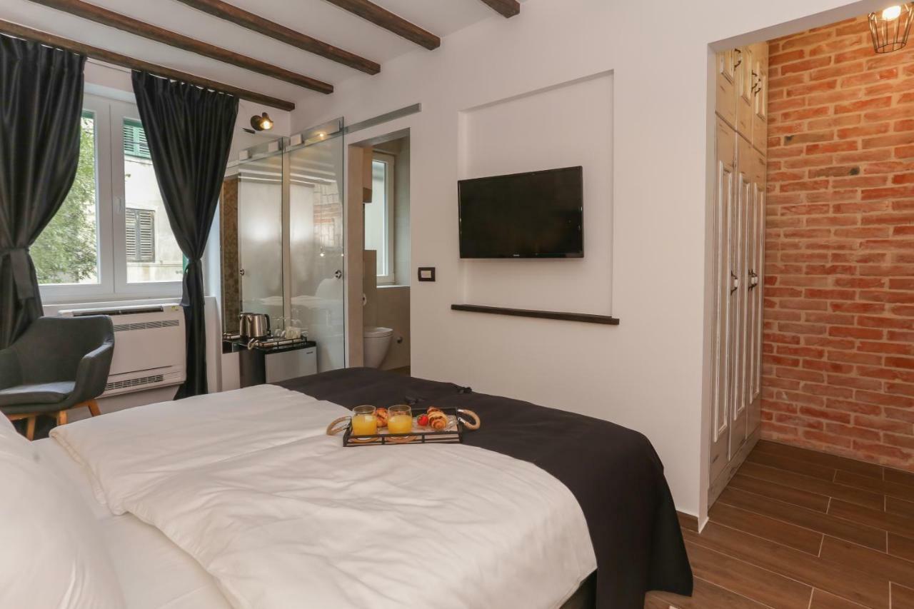 Luxury Rooms Dino Спліт Екстер'єр фото