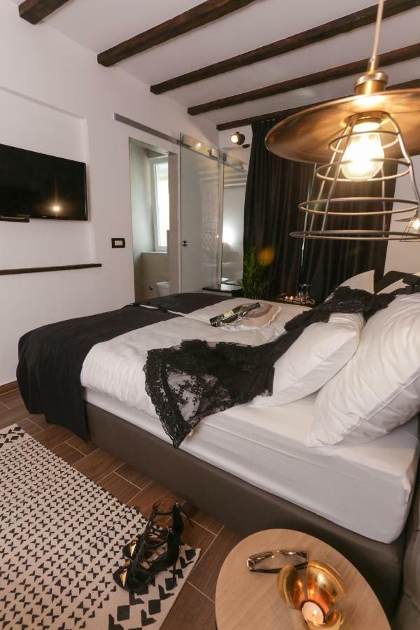 Luxury Rooms Dino Спліт Екстер'єр фото